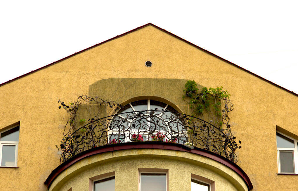 Необычные балконы Екатеринбурга